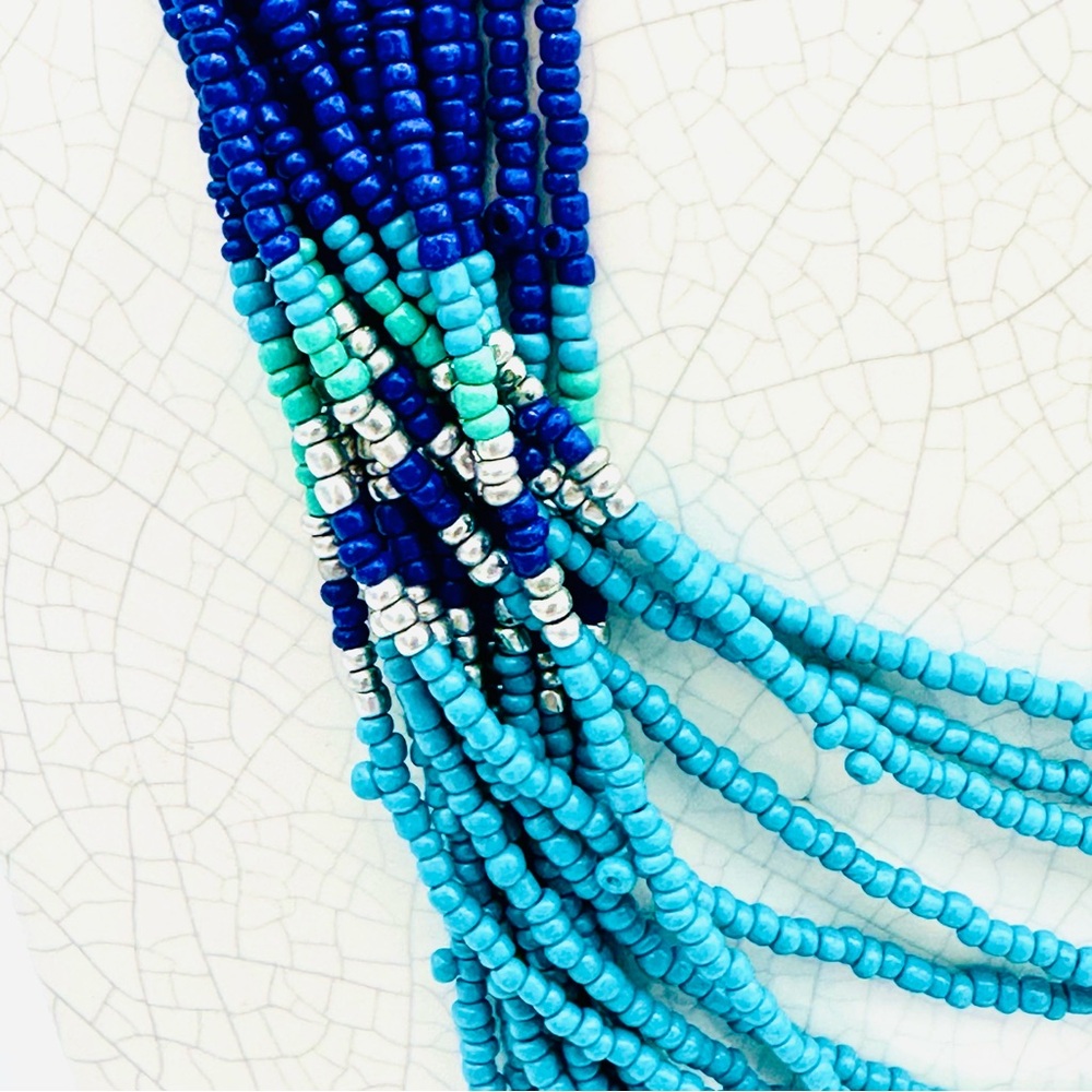 Seed bead necklace - Picture 7 of 9
